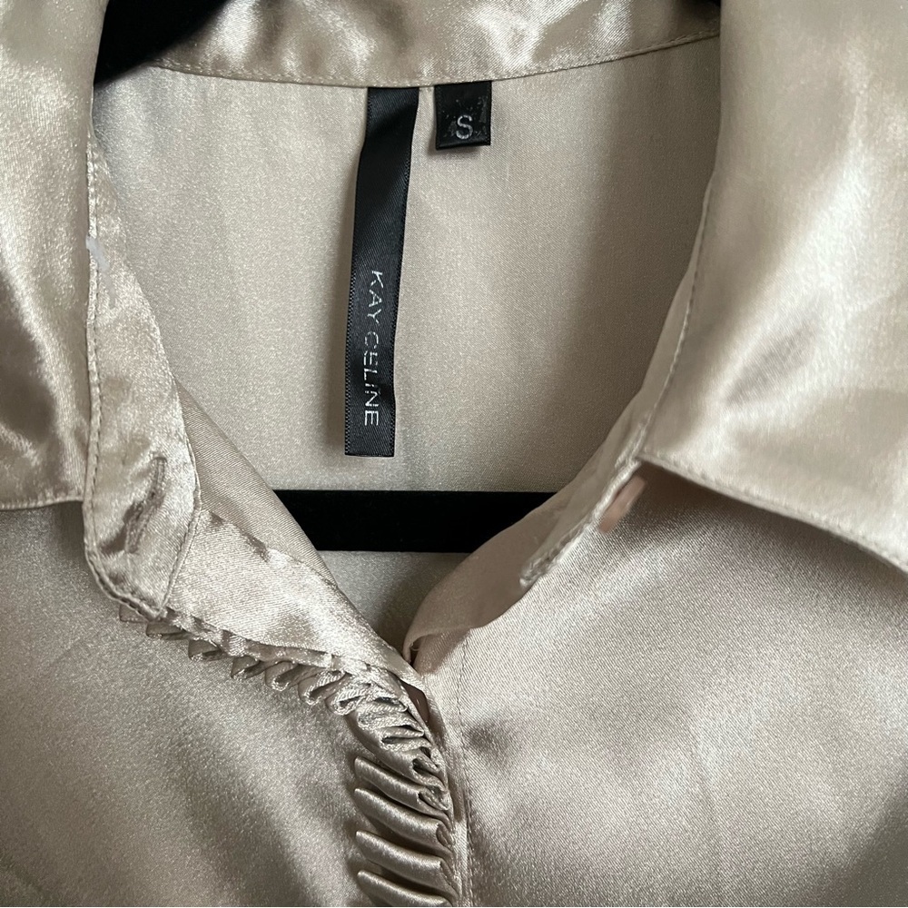 Champagne color button down blouse w/unique ruffle feature. EUC - Picture 2 of 6